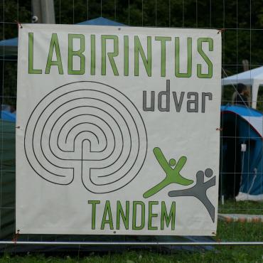 Labirintus Udvar_02